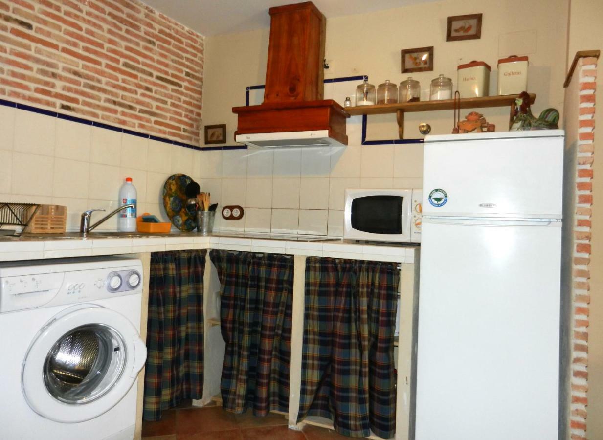 Casa Rebollares I Pension Piedralaves Buitenkant foto