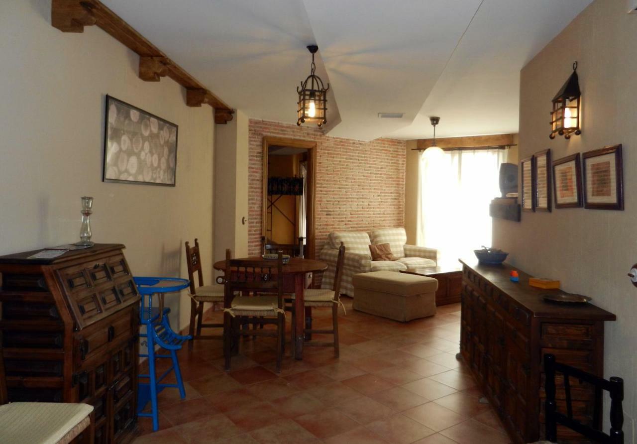Casa Rebollares I Pension Piedralaves Buitenkant foto